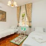 Ahava Apartament *